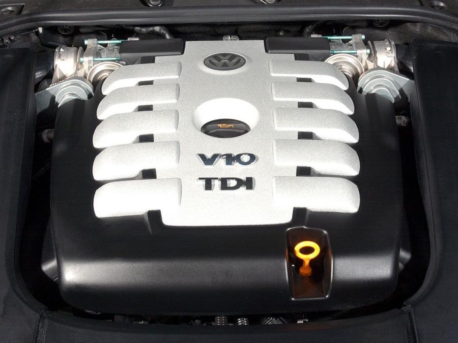  Volkswagen Touareg V10 TDi 2002 года  (ZA) (фото 8 из 10)
